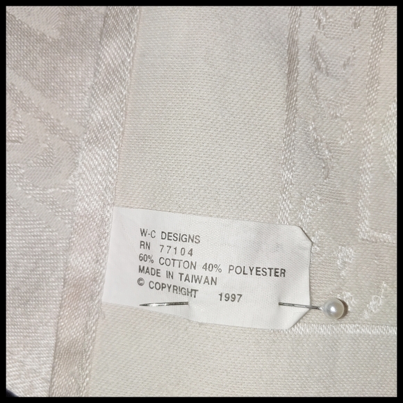 🎁 3 for $10 4 Cream Placemats - Picture 6 of 7